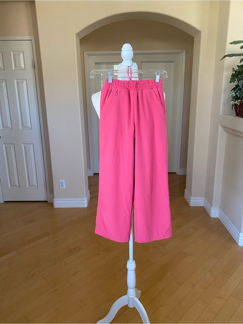 Athleta Girls' Coral Pink Elastic-Waist Joggers - Picture 3 of 7